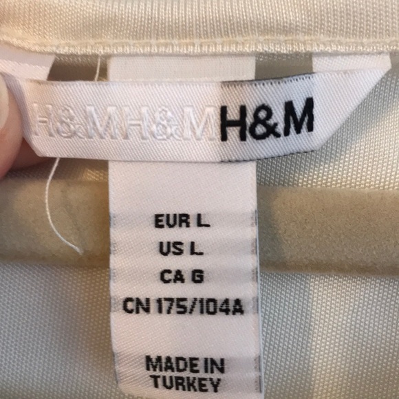 H&M Cream Night Out Shirt - Picture 2 of 3